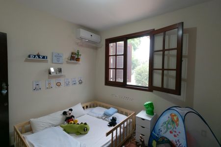 Casa à venda com 1100m², 5 quartos e 10 vagas Casa à venda com 1100m², 5 quartos e 10 vagasQuarto 4