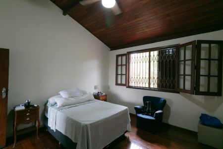 Casa à venda com 1100m², 5 quartos e 10 vagas Casa à venda com 1100m², 5 quartos e 10 vagasQuarto 2