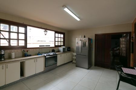 Casa à venda com 1100m², 5 quartos e 10 vagas Casa à venda com 1100m², 5 quartos e 10 vagasCozinha