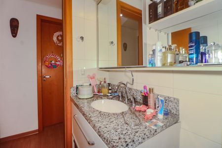 Apartamento à venda com 66m², 2 quartos e 1 vagaBanheiro Social