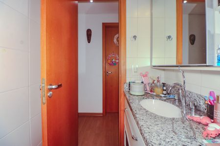 Apartamento à venda com 66m², 2 quartos e 1 vagaBanheiro Social