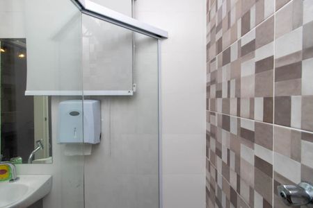 Casa para alugar com 500m², 6 quartos e 6 vagasBanheiro do Quarto 2