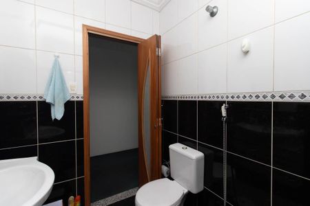 Casa para alugar com 500m², 6 quartos e 6 vagasBanheiro do Quarto 4