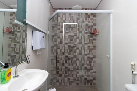 Casa para alugar com 500m², 6 quartos e 6 vagasBanheiro do Quarto 2