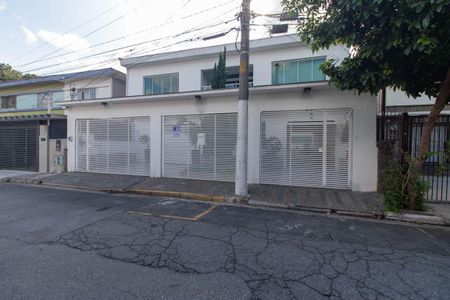 Casa para alugar com 500m², 6 quartos e 6 vagasFachada