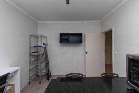 Casa para alugar com 500m², 6 quartos e 6 vagasCozinha 1