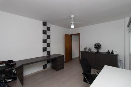 Casa para alugar com 500m², 6 quartos e 6 vagasQuarto da Edícula