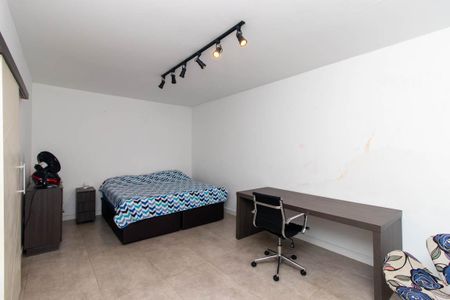 Casa para alugar com 500m², 6 quartos e 6 vagasQuarto 2