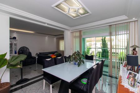 Casa para alugar com 500m², 6 quartos e 6 vagasSala de Jantar