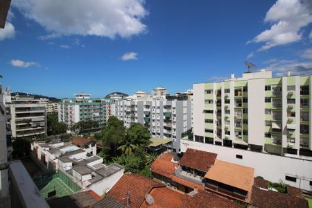 Apartamento à venda com 130m², 2 quartos e 2 vagasVista