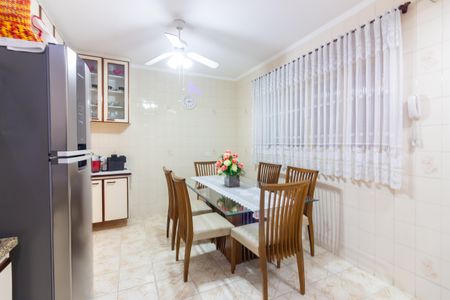 Apartamento à venda com 118m², 3 quartos e 2 vagas Apartamento à venda com 118m², 3 quartos e 2 vagasCozinha