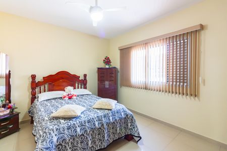 Apartamento à venda com 118m², 3 quartos e 2 vagas Apartamento à venda com 118m², 3 quartos e 2 vagasQuarto 2