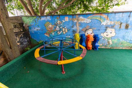 Apartamento à venda com 52m², 2 quartos e 1 vaga Apartamento à venda com 52m², 2 quartos e 1 vagaÁrea comum - Playground