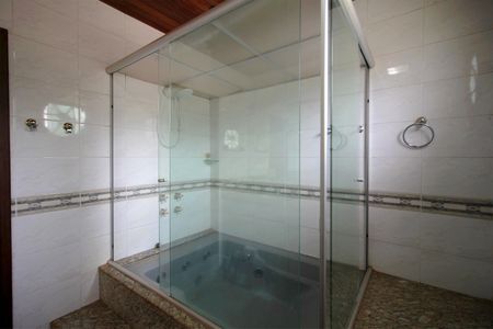 Casa à venda com 4500m², 5 quartos e 4 vagasBanheiro 3