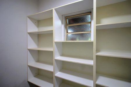 Casa à venda com 4500m², 5 quartos e 4 vagasDespensa