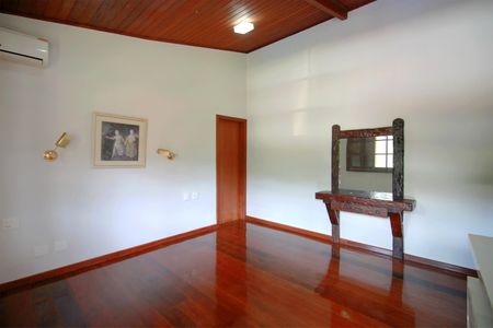 Casa à venda com 4500m², 5 quartos e 4 vagasSala de Estar 2