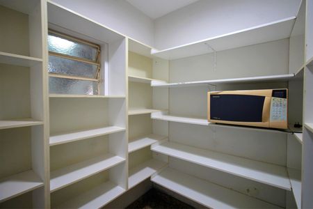 Casa à venda com 4500m², 5 quartos e 4 vagasDespensa