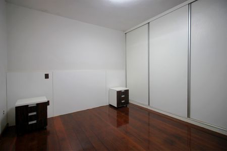 Casa à venda com 4500m², 5 quartos e 4 vagasSuíte 