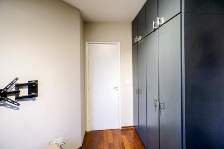 Apartamento à venda com 75m², 3 quartos e 1 vaga Apartamento à venda com 75m², 3 quartos e 1 vagaQuarto 02