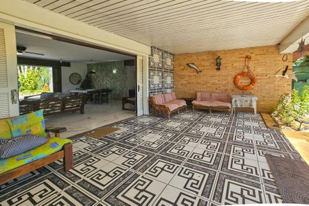 Casa para alugar com 500m², 4 quartos e 5 vagasVaranda