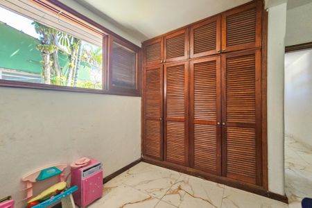 Casa para alugar com 500m², 4 quartos e 5 vagasQuarto 4