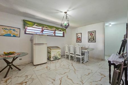 Casa para alugar com 500m², 4 quartos e 5 vagasCozinha