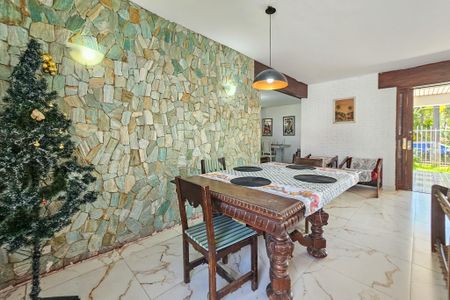 Casa para alugar com 500m², 4 quartos e 5 vagasSala