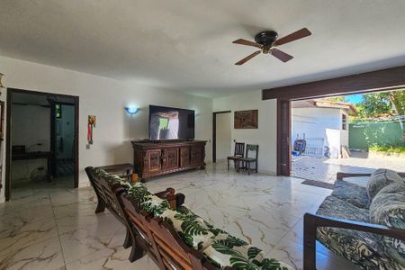 Casa para alugar com 500m², 4 quartos e 5 vagasSala