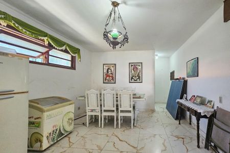 Casa para alugar com 500m², 4 quartos e 5 vagasCozinha