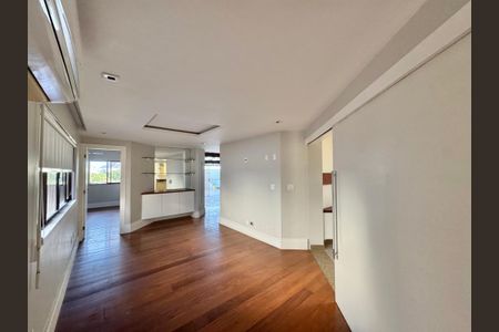 Apartamento para alugar com 270m², 3 quartos e 3 vagasSala