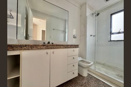 Apartamento para alugar com 270m², 3 quartos e 3 vagasSuíte 1 - Banheiro