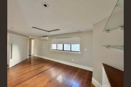 Apartamento para alugar com 270m², 3 quartos e 3 vagasSala