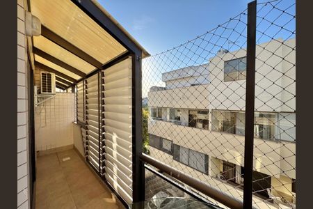 Apartamento para alugar com 270m², 3 quartos e 3 vagasSuíte 2 - Varanda