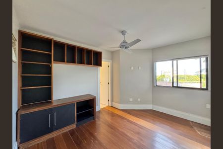 Apartamento para alugar com 270m², 3 quartos e 3 vagasQuarto