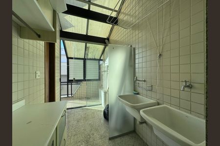 Apartamento para alugar com 270m², 3 quartos e 3 vagasÁrea de Serviço