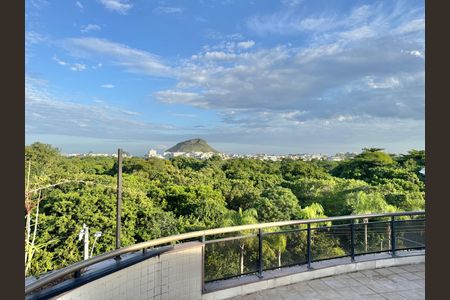 Apartamento para alugar com 270m², 3 quartos e 3 vagasVaranda / Terraço