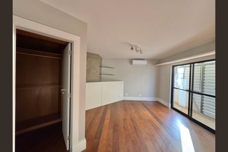 Apartamento para alugar com 270m², 3 quartos e 3 vagasSuíte 2