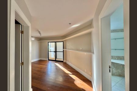 Apartamento para alugar com 270m², 3 quartos e 3 vagasSuíte 2