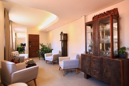 Apartamento à venda com 230m², 5 quartos e 2 vagasSala