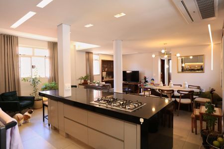 Apartamento à venda com 230m², 5 quartos e 2 vagasSala de Jantar