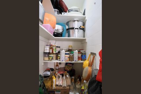 Apartamento à venda com 230m², 5 quartos e 2 vagasDespensa