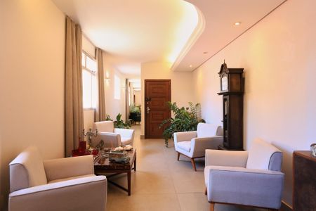 Apartamento à venda com 230m², 5 quartos e 2 vagasSala