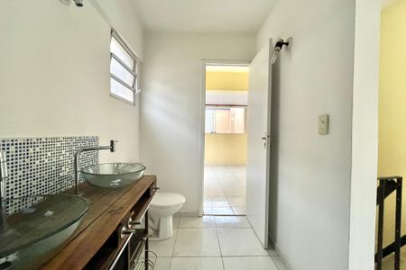 Apartamento para alugar com 110m², 2 quartos e 2 vagas Apartamento para alugar com 110m², 2 quartos e 2 vagasBanheiro da Suíte