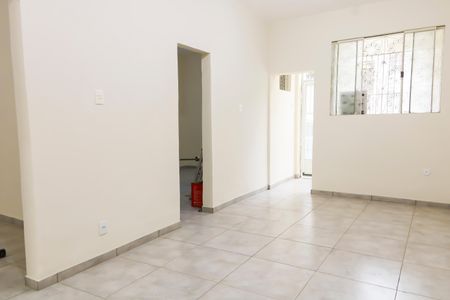 Casa à venda com 183m², 2 quartos e sem vagaSala