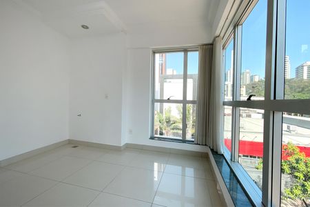 Apartamento para alugar com 106m², 3 quartos e 2 vagasVaranda da Suite