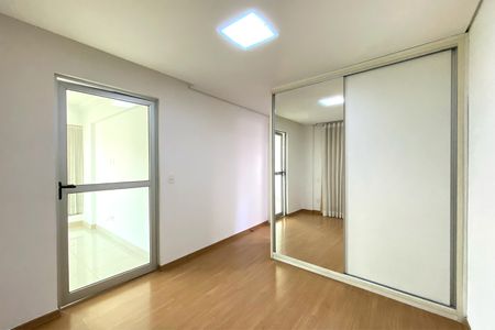Apartamento para alugar com 106m², 3 quartos e 2 vagasSuite