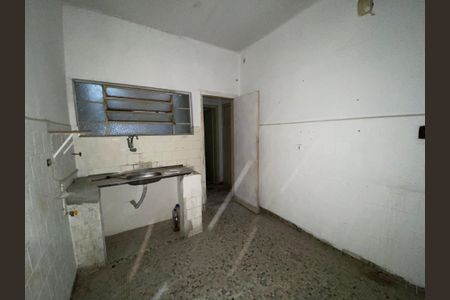 Apartamento para alugar com 125m², 3 quartos e sem vaga Apartamento para alugar com 125m², 3 quartos e sem vagaCozinha