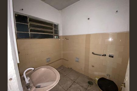 Apartamento para alugar com 125m², 3 quartos e sem vaga Apartamento para alugar com 125m², 3 quartos e sem vagaBanheiro