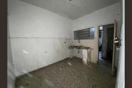 Apartamento para alugar com 125m², 3 quartos e sem vaga Apartamento para alugar com 125m², 3 quartos e sem vagaCozinha