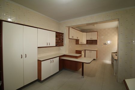 Casa à venda com 146m², 3 quartos e 2 vagasCozinha